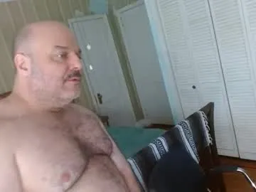 ViviennePower – webcam model profile photo Image 14