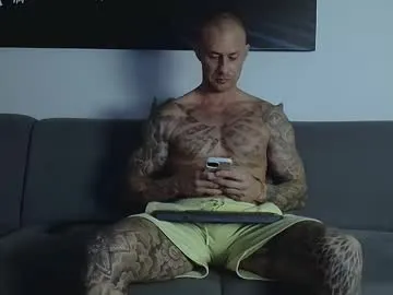 ria_fun – webcam model profile photo Image 11