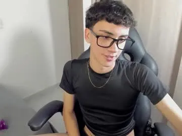 zharidjparker – webcam model profile photo Image 9