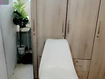 sweetkarmababy – webcam model profile photo Image 18