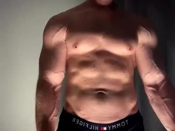 MiaYani – webcam model profile photo Image 13