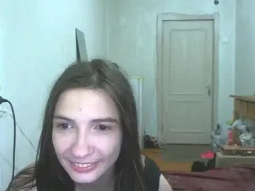 denobluora – webcam model profile photo Image 4