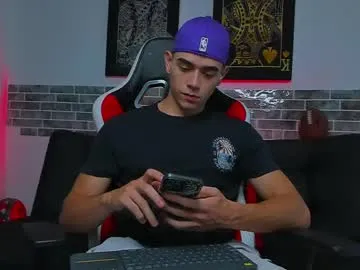 EmiliaWalker – webcam model profile photo Image 5