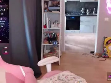 EmiliaWalker – webcam model profile photo Image 5