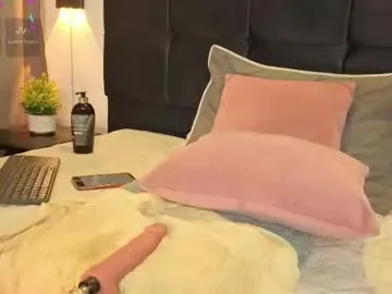 chloe_cherry21 Image 6