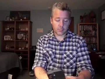 iamsomeone1234 – webcam model profile photo Image 5