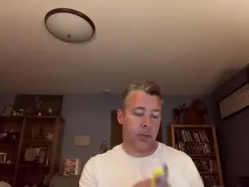 iamsomeone1234 – webcam model profile photo Image 8