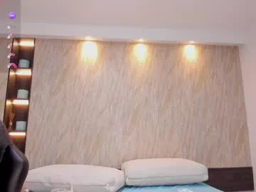 shreya_0 – webcam model profile photo Image 17