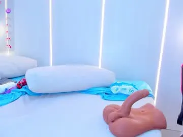 shreya_0 – webcam model profile photo Image 9