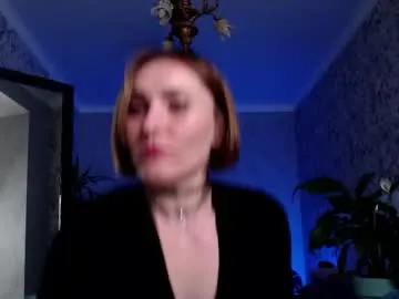 clara_bendover Image 12