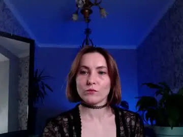 clara_bendover Image 6