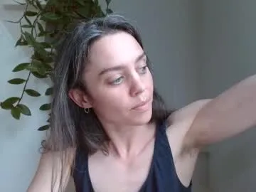 keranimaralaa33409304290 – webcam model profile photo Image 7