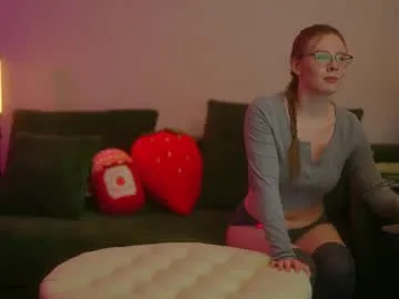 EmiliaWalker – webcam model profile photo Image 8