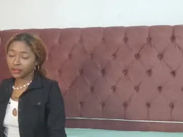 bookishdivya – webcam model profile photo Image 15