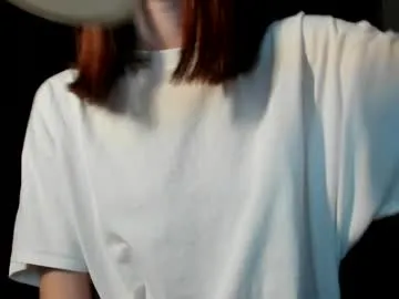 LoreneMoore – webcam model profile photo Image 7