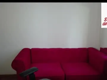 laratonydusud cam session Image 8