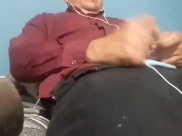 brownboy6999 – webcam model profile photo Image 7