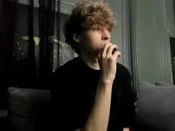 DayanaKeilers – webcam model profile photo Image 4