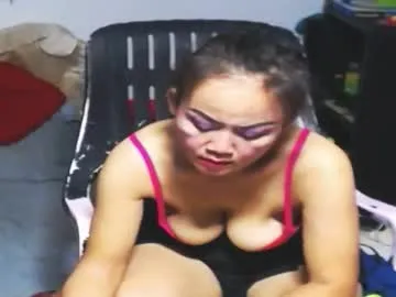 AdrianaReyez – webcam model profile photo Image 7