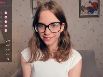 pureannuals – webcam model profile photo Image 13