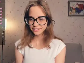 pureannuals – webcam model profile photo Image 19