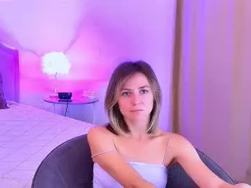 AdrianaAndrade – webcam model profile photo Image 19