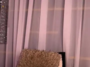 puneripiya – webcam model profile photo Image 9