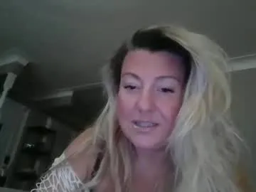 obsidianheartsx – webcam model profile photo Image 9