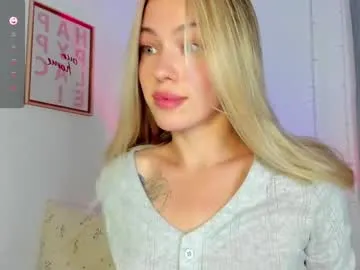 EmiliaWalker – webcam model profile photo Image 6