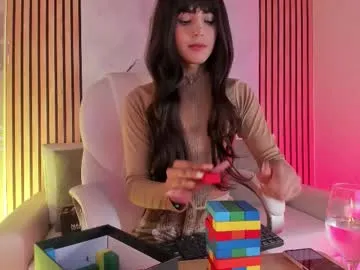 sweetsour18 – webcam model profile photo Image 4