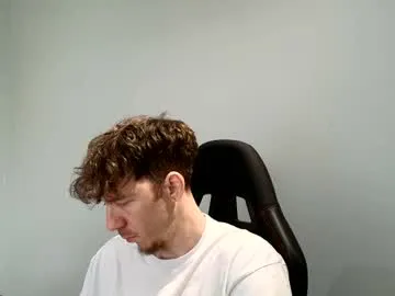 yournewkink12 – webcam model profile photo Image 3