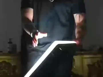 brownboy6999 – webcam model profile photo Image 17