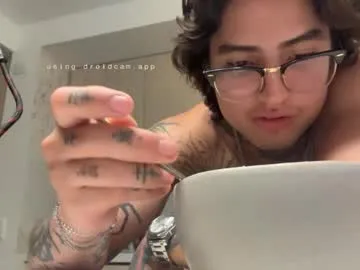 brownboy6999 – webcam model profile photo Image 5