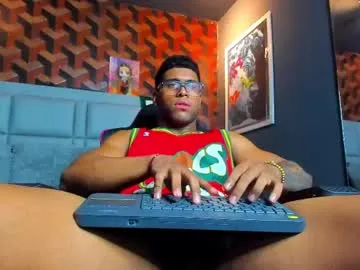 EmiliaWalker – webcam model profile photo Image 4