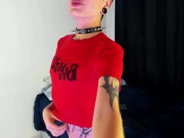 Skyller – webcam model profile photo Image 5