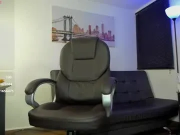 NatashaLeone – webcam model profile photo Image 2