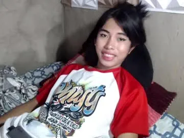 mae_nathan – webcam model profile photo Image 5