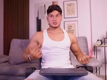 NinnaWood – webcam model profile photo Image 11