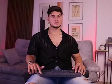 NinnaWood – webcam model profile photo Image 16