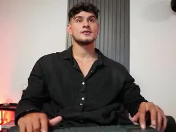 NinnaWood – webcam model profile photo Image 7