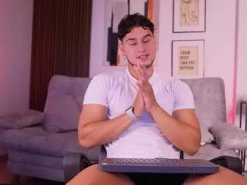 NinnaWood – webcam model profile photo Image 8