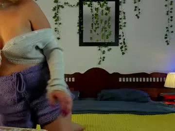 IskrinaCold – webcam model profile photo Image 8