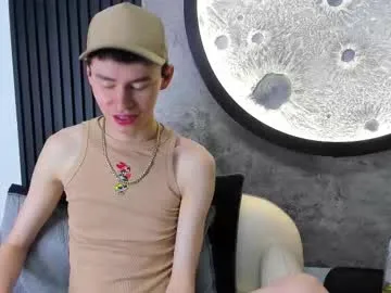 tivneet_kaur – webcam model profile photo Image 10