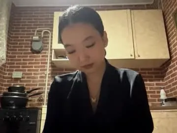 MiaPersy – webcam model profile photo Image 2