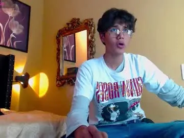 Diamond – webcam model profile photo Image 8