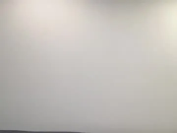 emilywarren296 – webcam model profile photo Image 2