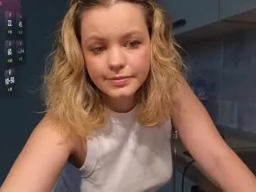 skinny_hottie18 – webcam model profile photo Image 16