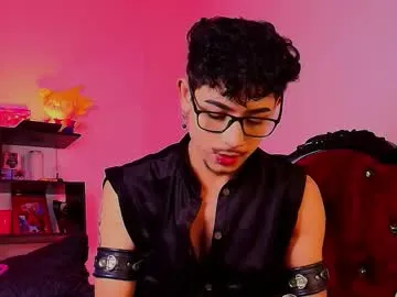 yournewkink12 – webcam model profile photo Image 7