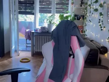 beaute_fatale – webcam model profile photo Image 2