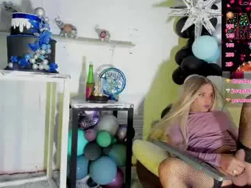 naisharousell – webcam model profile photo Image 13